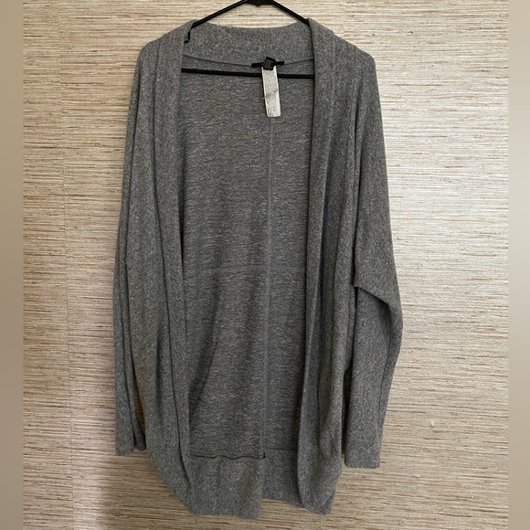 Forever 21 Bat Wing Cardigan - Picture 2 of 4